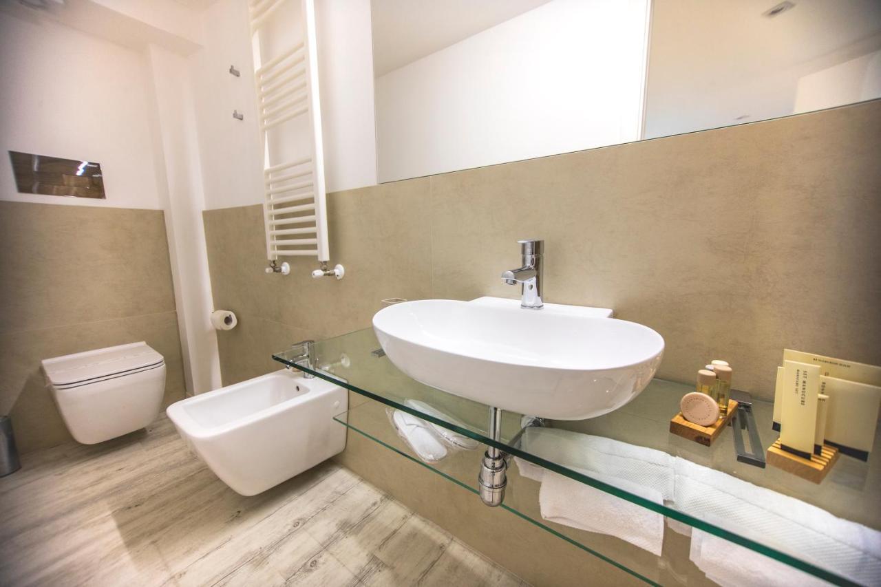 Suite Quaroni Palerme Extérieur photo